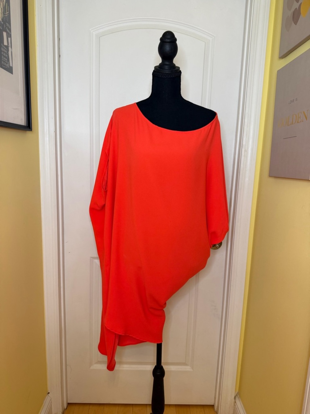Trina Turk Asymmetric One-Shoulder Red Women's Dress size M, good condition